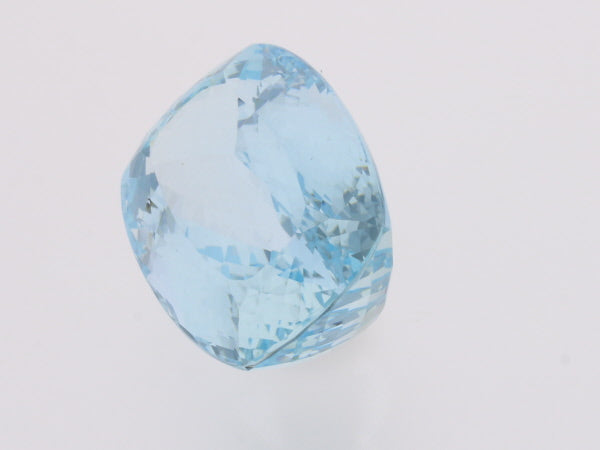 66 Carat Natural Aquamarine - David's Antiques & Jewelry