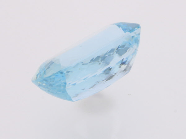 66 Carat Natural Aquamarine - David's Antiques & Jewelry