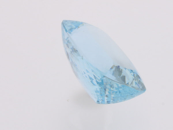 66 Carat Natural Aquamarine - David's Antiques & Jewelry
