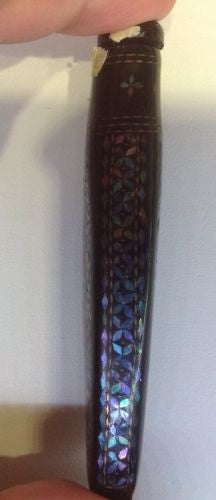 LACQUER  MOTHER OF PEARL INLAID SNUFF BOTTLE 1 - David's Antiques & Jewelry