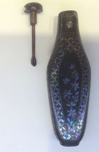 LACQUER  MOTHER OF PEARL INLAID SNUFF BOTTLE 1 - David's Antiques & Jewelry