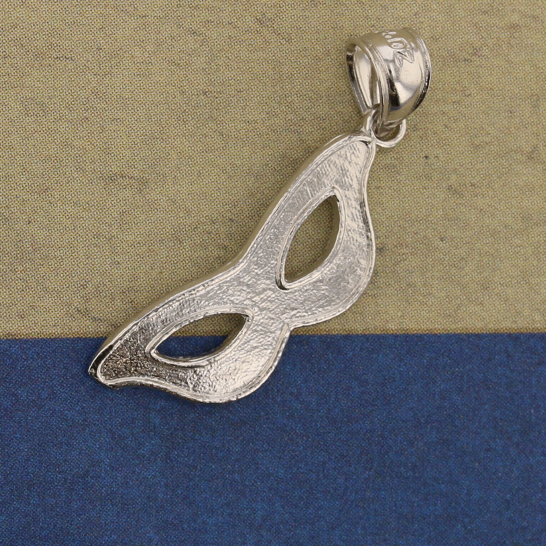 Mardi Gras Mask Pendant - David's Antiques & Jewelry