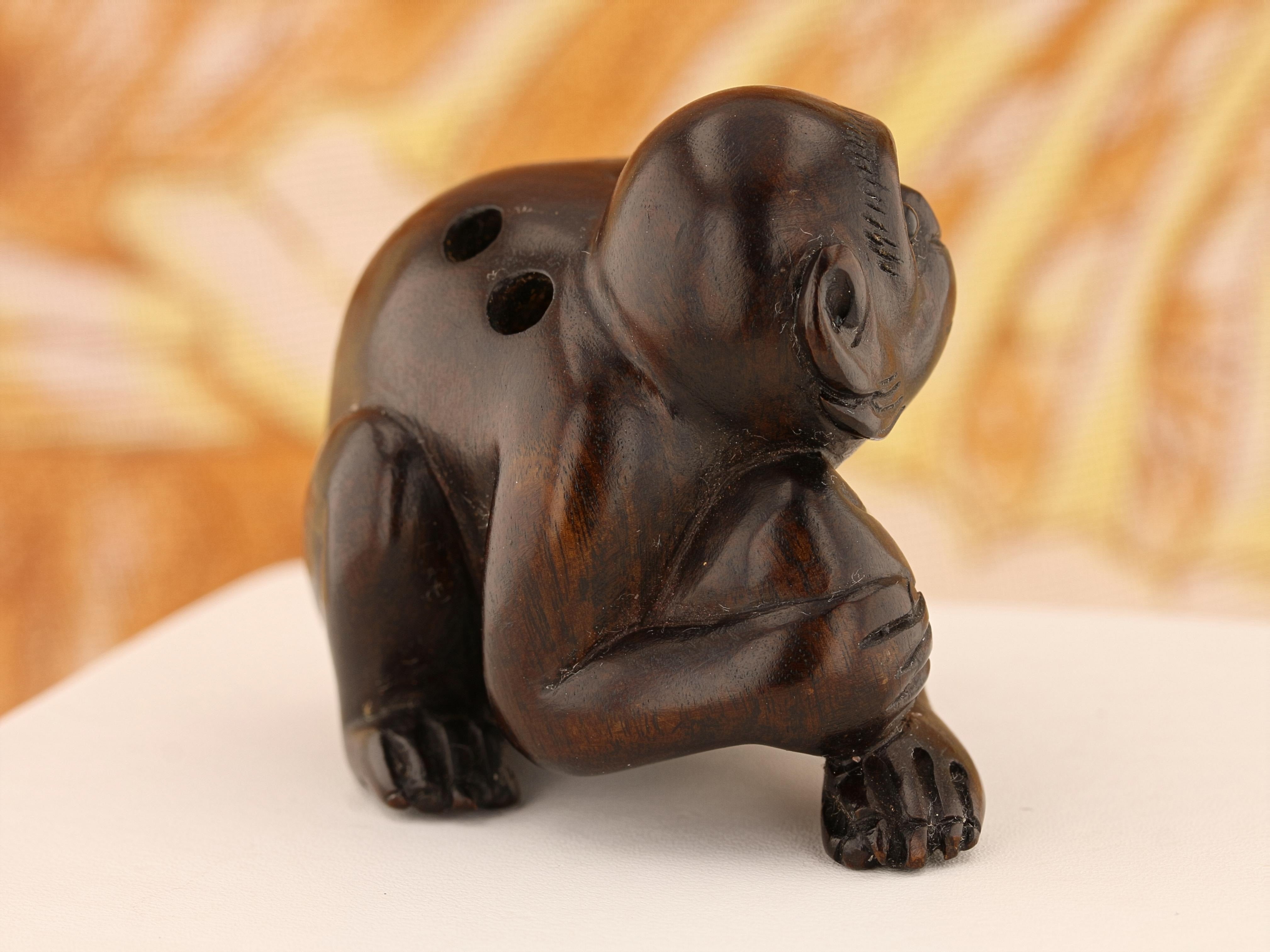 Vintage Ironwood Netsuke: Monkey with Nut - David's Antiques & Jewelry