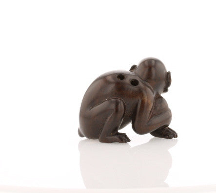 Vintage Ironwood Netsuke: Monkey with Nut - David's Antiques & Jewelry