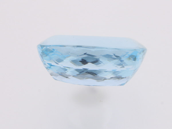 66 Carat Natural Aquamarine - David's Antiques & Jewelry